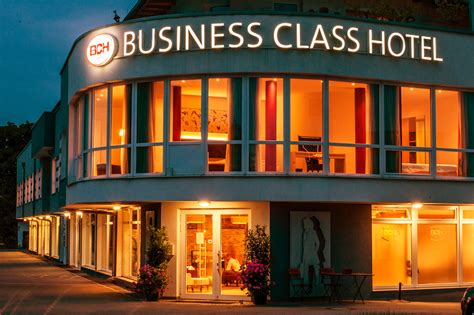 business class hotel.